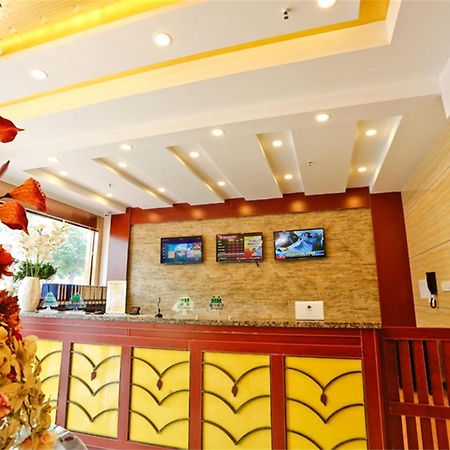 Greentree Inn Liaoning Dalian Development Zone Jinma Road Pedestrian Street Express Hotel المظهر الخارجي الصورة