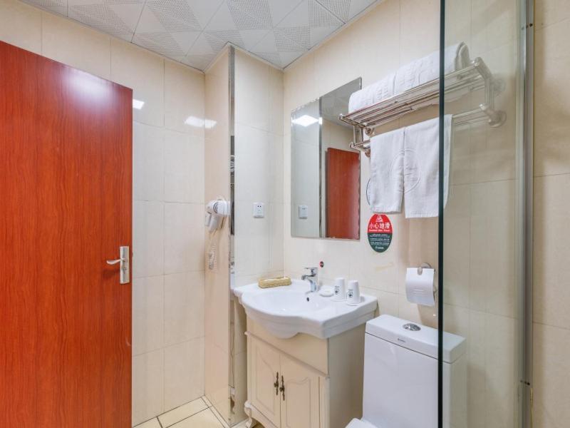 Greentree Inn Liaoning Dalian Development Zone Jinma Road Pedestrian Street Express Hotel المظهر الخارجي الصورة