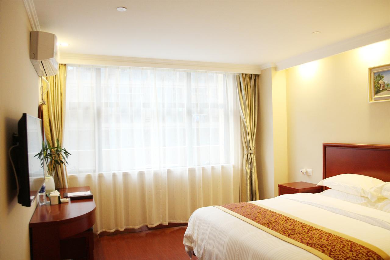Greentree Inn Liaoning Dalian Development Zone Jinma Road Pedestrian Street Express Hotel المظهر الخارجي الصورة