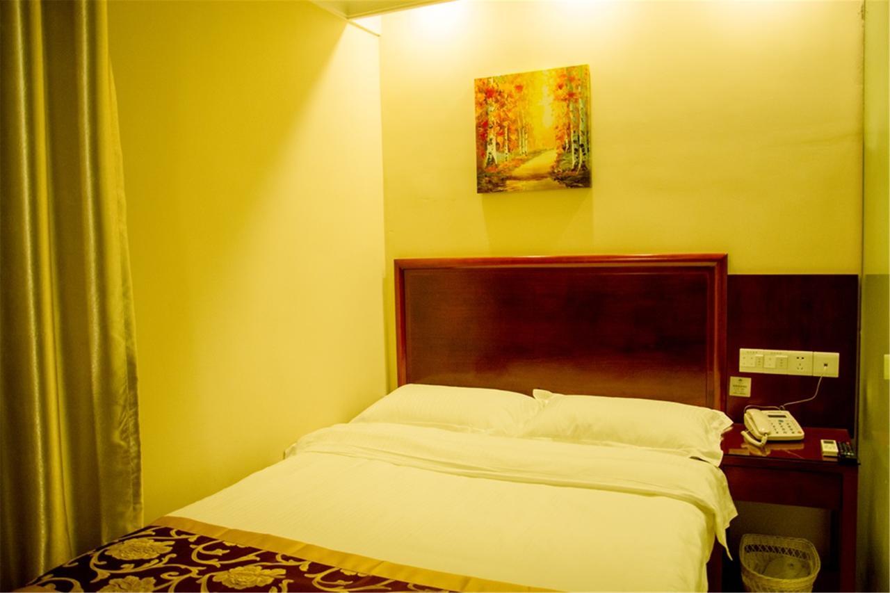 Greentree Inn Liaoning Dalian Development Zone Jinma Road Pedestrian Street Express Hotel المظهر الخارجي الصورة