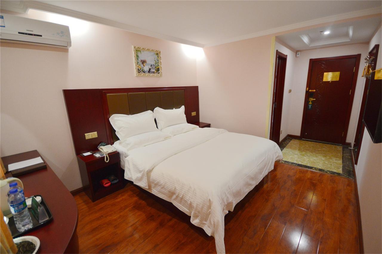 Greentree Inn Liaoning Dalian Development Zone Jinma Road Pedestrian Street Express Hotel المظهر الخارجي الصورة